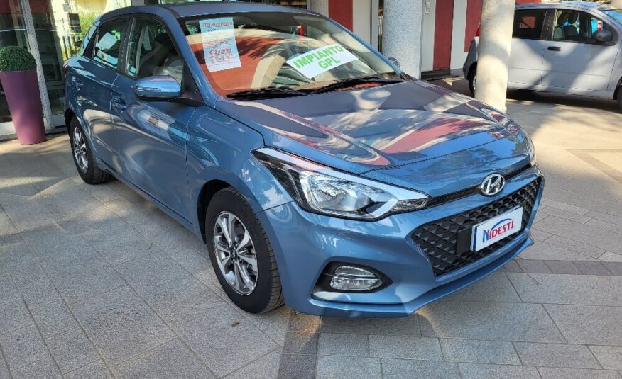 HYUNDAI i20 1.2 CONNECTLINE CON IMPIANTO GPL – GUIDABILE DA NEOPATENTATI