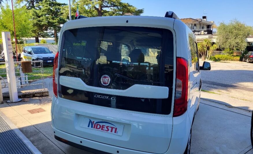 FIAT DOBLO’ 1.6 MJT 95cv LOUNGE 5 POSTI AUTOVETTURA CON GANCIO TRAINO