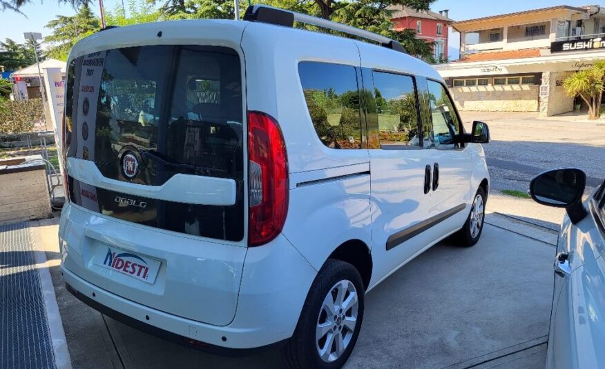 FIAT DOBLO’ 1.6 MJT 95cv LOUNGE 5 POSTI AUTOVETTURA CON GANCIO TRAINO