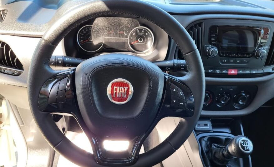 FIAT DOBLO’ 1.6 MJT 95cv LOUNGE 5 POSTI AUTOVETTURA CON GANCIO TRAINO