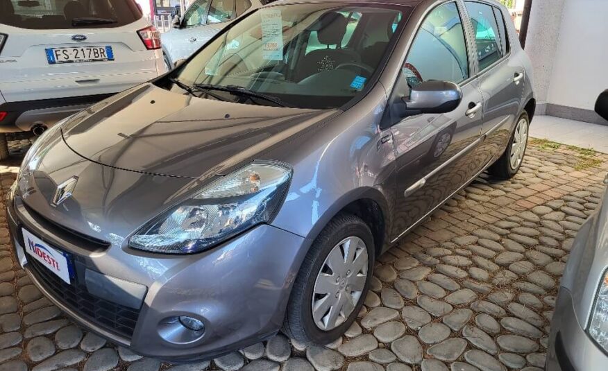 RENAULT CLIO 1.2 5PORTE DYNAMIQUE – ANCHE PER NEOPATENTATI
