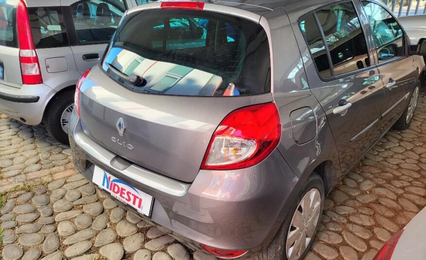 RENAULT CLIO 1.2 5PORTE DYNAMIQUE – ANCHE PER NEOPATENTATI