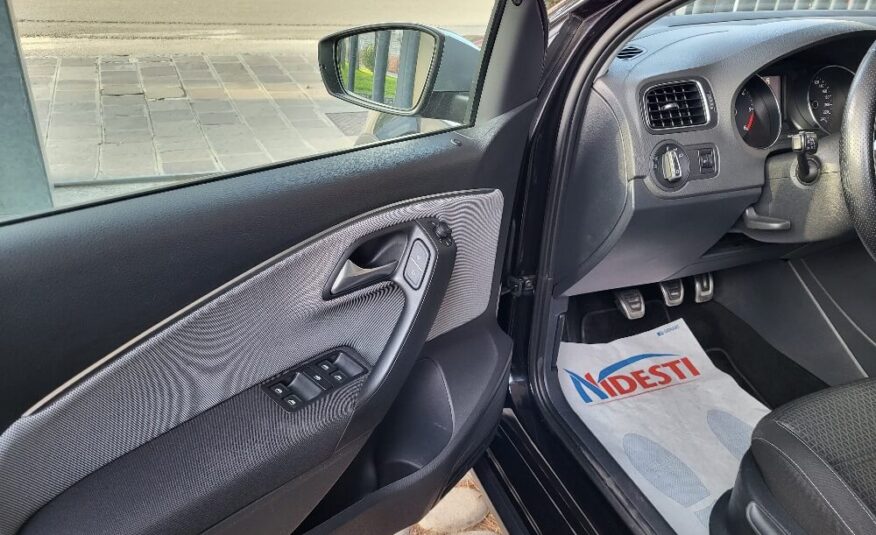 VOLKSWAGEN POLO CROSS 1.4 TDI – GUIDABILE DA NEOPATENTATI