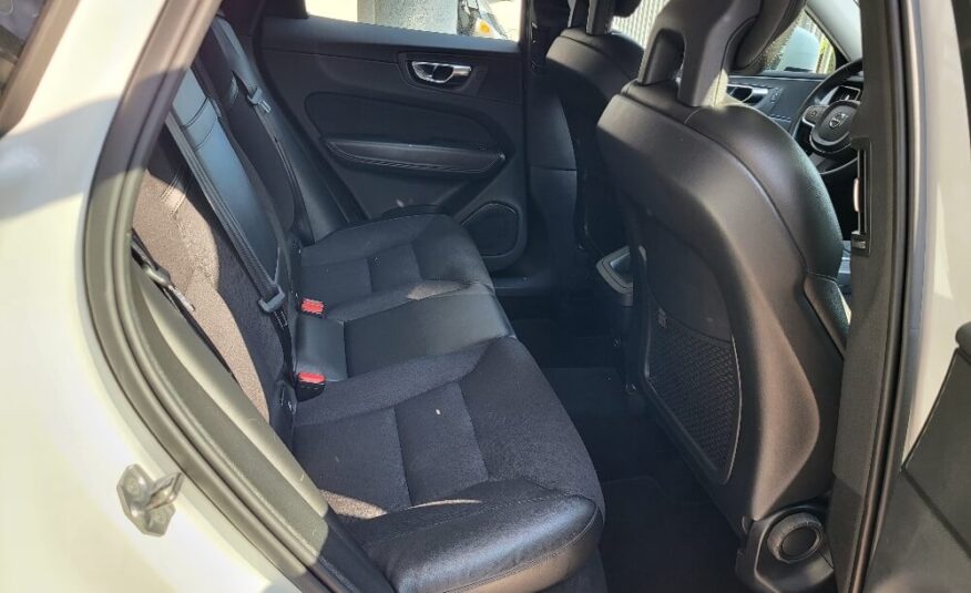 VOLVO XC60 MOD RESTYLING 2.0 D4 AWD BUSINESS GEARTRONIC 190cv