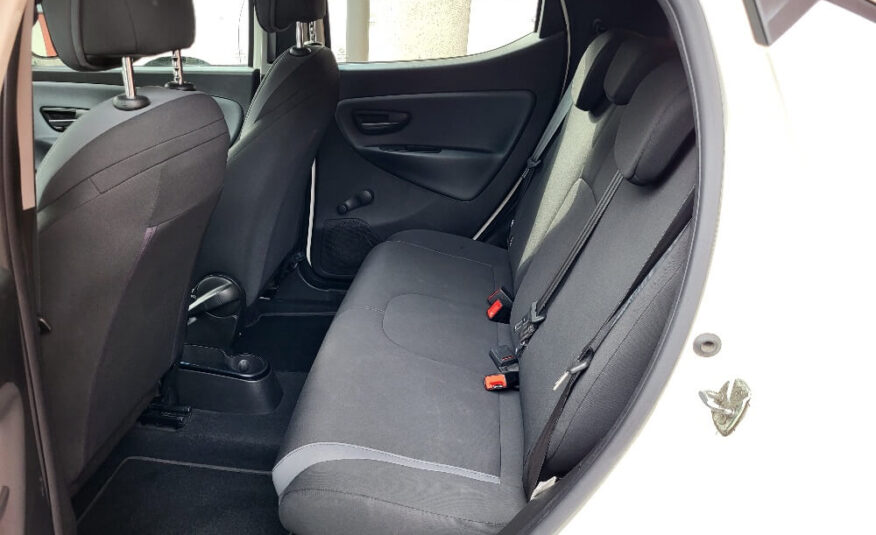 LANCIA Y 1.3 mjt 95CV SILVER – fa 25 km con 1 litro!!!