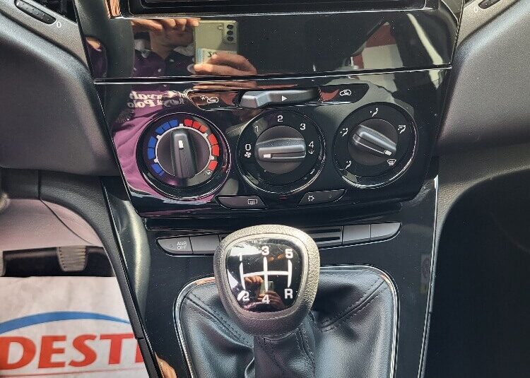 LANCIA Y 1.3 mjt 95CV SILVER – fa 25 km con 1 litro!!!