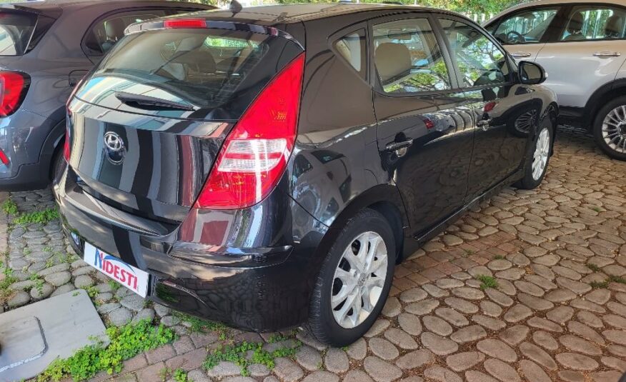 HYUNDAI i30 1.6 crdi 90cv COMFORT – UNICO PROPRIETARIO