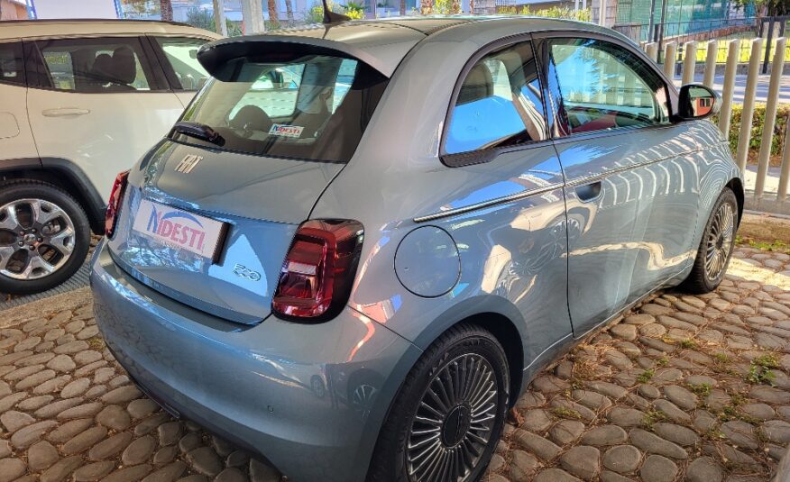 FIAT 500e ICON 42KWh 100% ELETTRICA – 320KM AUTONOMIA