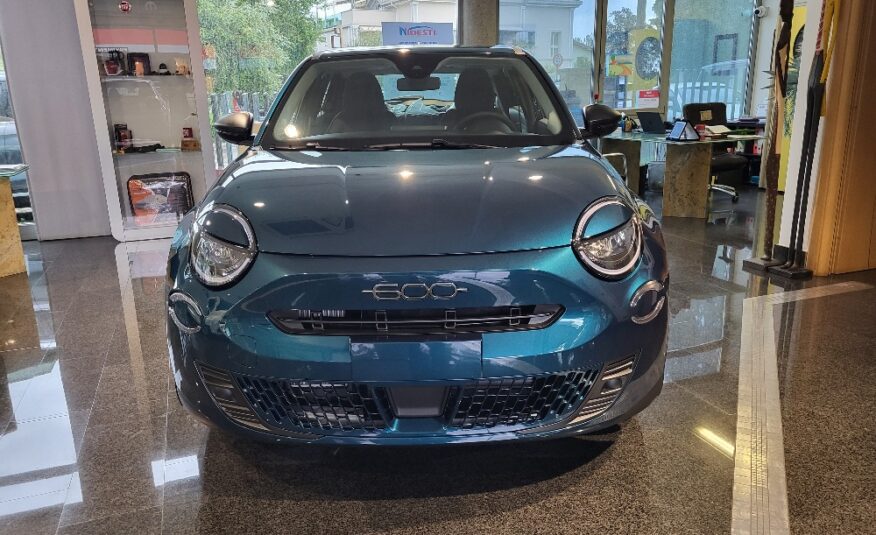 FIAT 600 HYBRID 100cv – CAMBIO AUTOMATICO – KM0 GIUGNO 2025