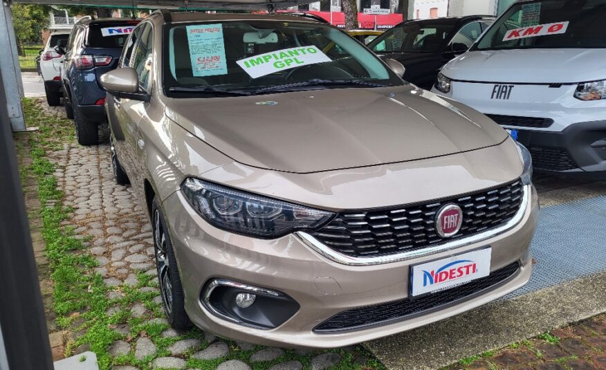 FIAT TIPO SW 1.4 T-JET 120cv LOUNGE CON IMPIANTO GPL