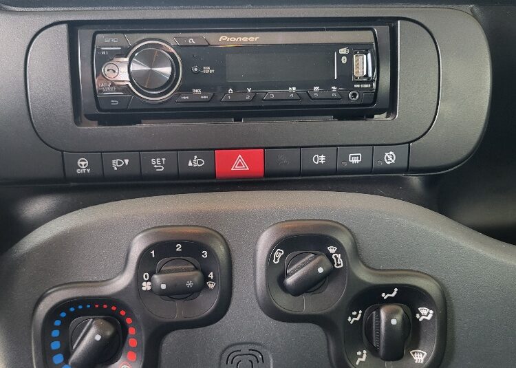 FIAT PANDA 1.0 70cv HYBRID – OK NEOPATENTATI