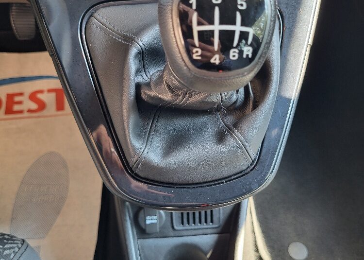 LANCIA Y SILVER 1.0 70cv HYBRID – OK NEOPATENTATI