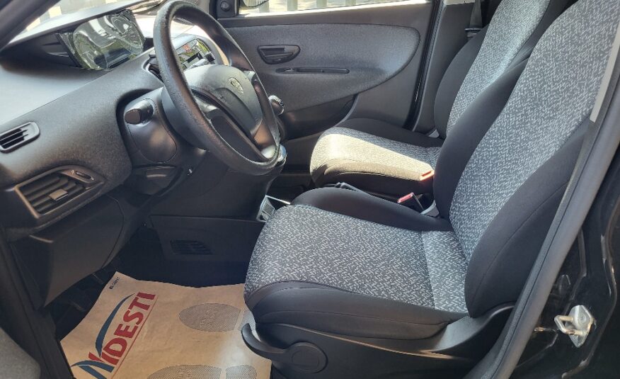 LANCIA Y SILVER 1.0 70cv HYBRID – OK NEOPATENTATI