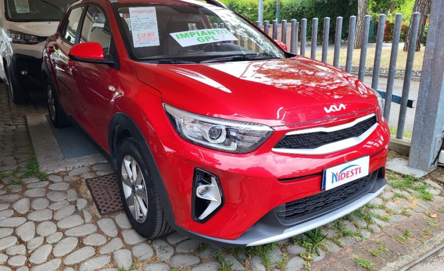 KIA STONIC 1.2 BENZINA CON IMPIANTO GPL ORIGINALE DALLA FABBRICA