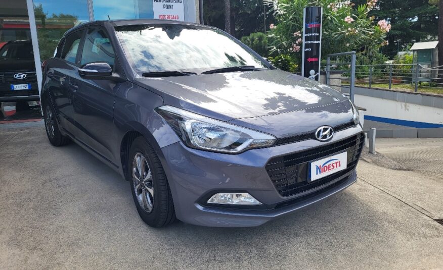 HYUNDAI i20 1.2 BENZINA CON IMPIANTO GPL ORIGINALE DALLA FABBRICA – OK NEOPATENTATI