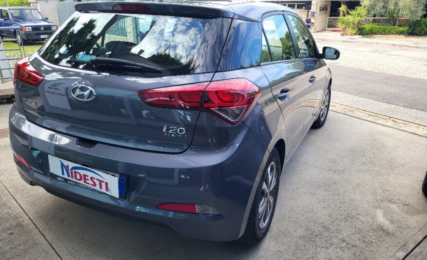 HYUNDAI i20 1.2 BENZINA CON IMPIANTO GPL ORIGINALE DALLA FABBRICA – OK NEOPATENTATI