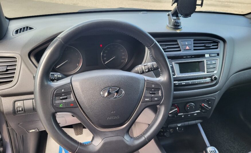 HYUNDAI i20 1.2 BENZINA CON IMPIANTO GPL ORIGINALE DALLA FABBRICA – OK NEOPATENTATI