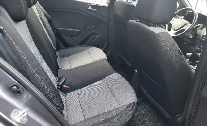 HYUNDAI i20 1.2 BENZINA CON IMPIANTO GPL ORIGINALE DALLA FABBRICA – OK NEOPATENTATI