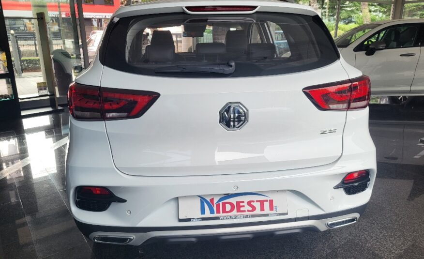 MG ZS 1.5 106cv LUXURY – KM0 – OK NEOPATENTATI