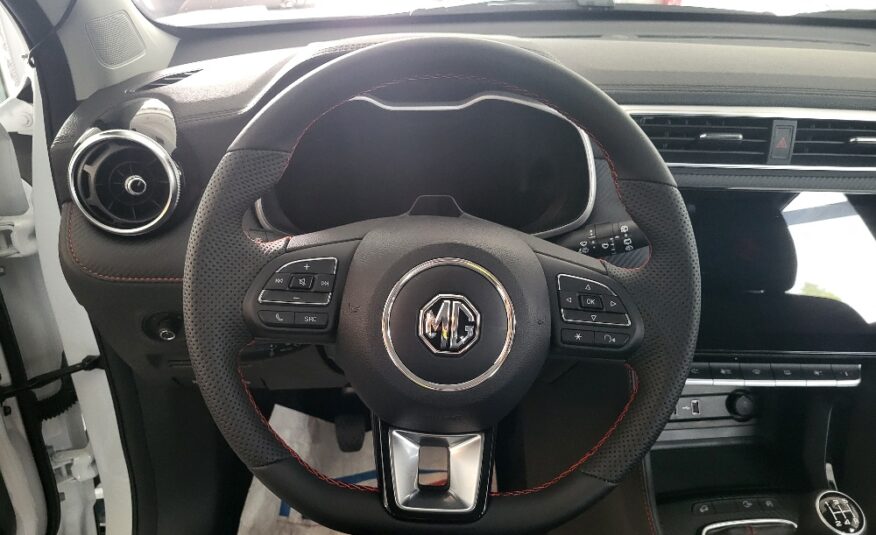 MG ZS 1.5 106cv LUXURY – KM0 – OK NEOPATENTATI